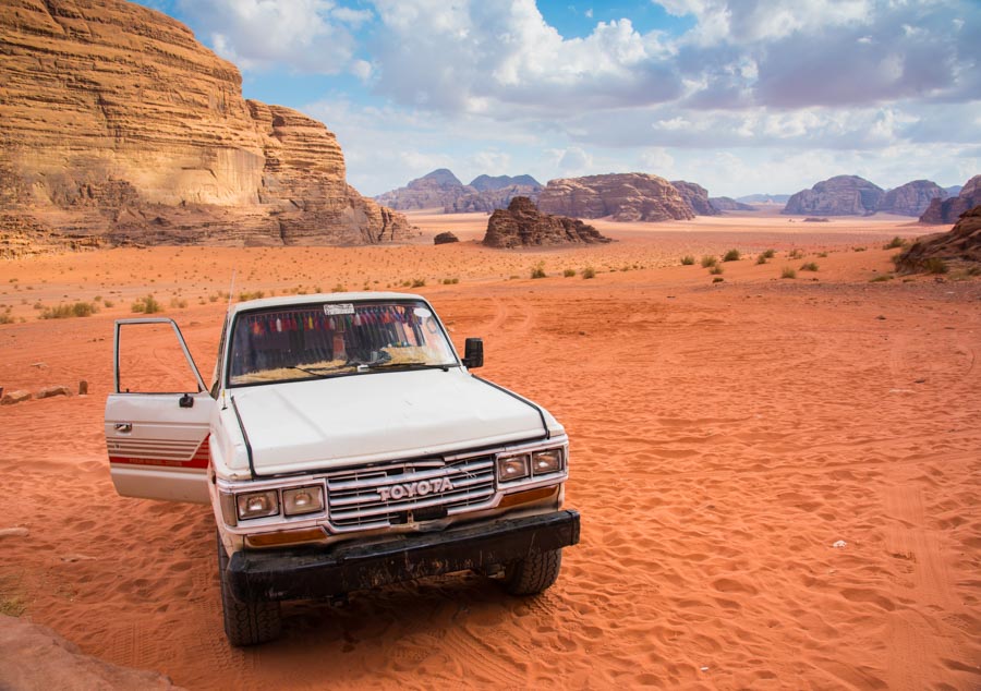 Jordan: Tea in Wadi Rum